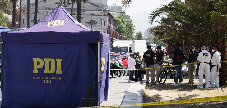 Prisión preventiva para acusado de homicidios múltiples en RM: juez dio por acreditado 5 delitos