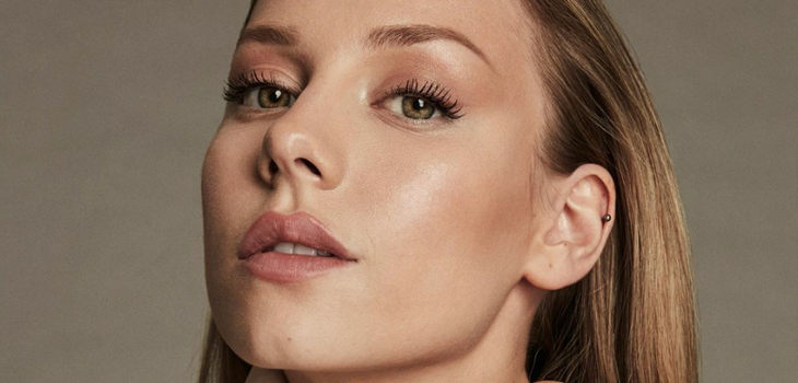 Ester Expósito repitió baile viral con Sergio Momo: fue una parodia