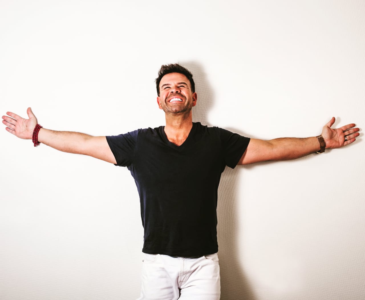 La loable iniciativa que encabeza Ignacio Gutiérrez en Constitución: digitalizar escuelas rurales