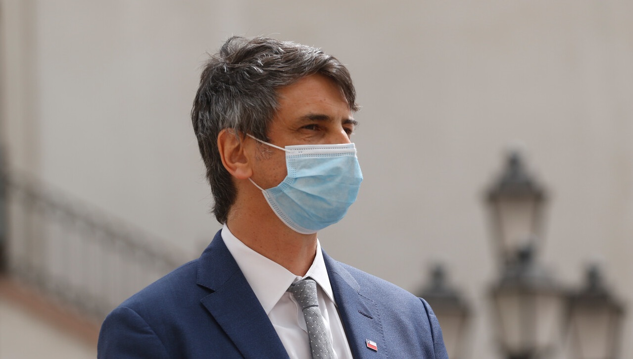 Ministro Andrés Couve y vacunas: “Tenemos aseguradas las dosis para 16 millones de personas”