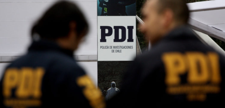 PDI ya incautó correos del Minsal en investigación por muertes de COVID-19: recuperaron mensajes