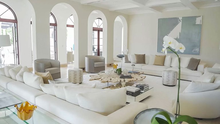 mansión de Marc Anthony