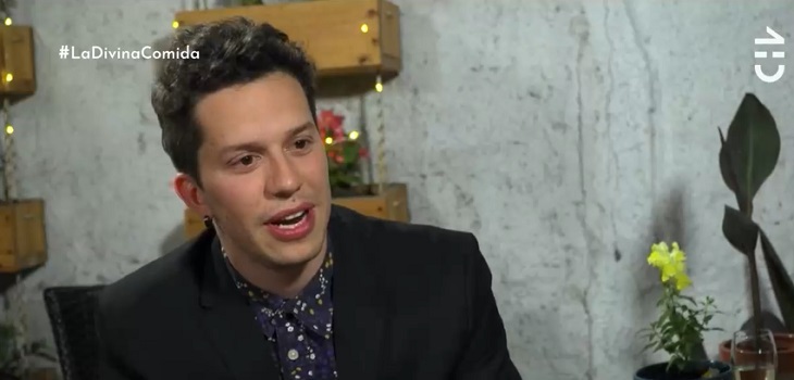 El detalle en las manos de Alonso Quintero que enfrentó a televidentes de 