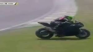 Trágico accidente en carrera de motociclismo en Brasil: piloto de 23 años murió tras brutal choque