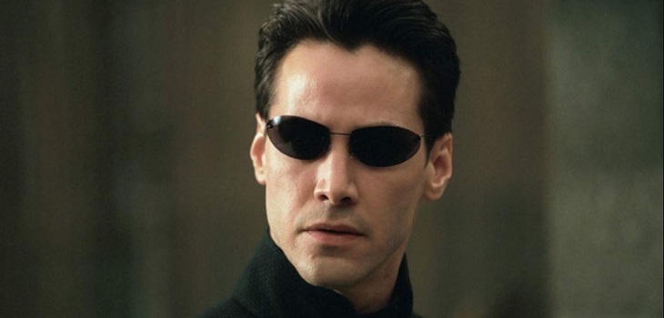 Keanu Reeves y el equipo de Matrix en problemas: realizaron masiva fiesta en medio de pandemia
