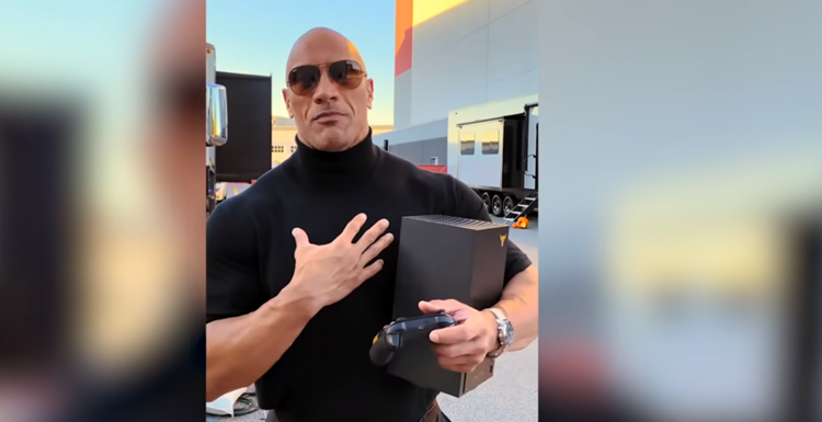 Solidario gesto de 'La Roca' tras estreno de Xbox Series X:  regalará consolas a niños de hospitales