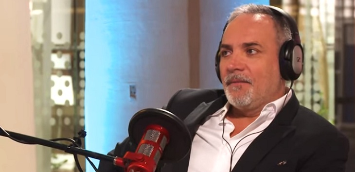 Luis Jara recordó dura corrección que le hizo Enrique Lafourcade en su primer día como animador