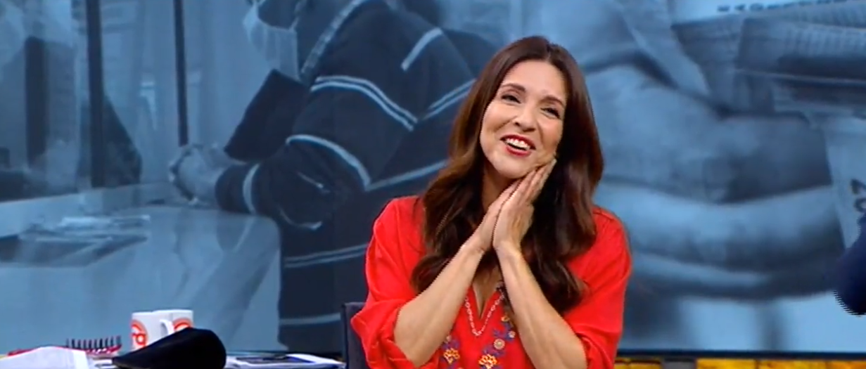 Puros abrazos: así fue el regreso de Karla Constant a Mucho Gusto tras casi un año fuera del matinal