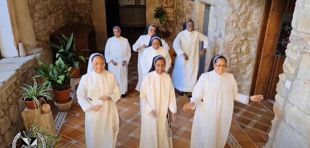 Monjas de España se unen en desafío viral #JerusalemaChallenge para entregar mensaje de esperanza