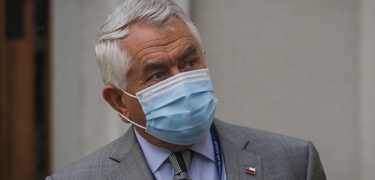 Ministro Paris pide 42 días para entregar correos electrónicos, pese a orden judicial de tres días