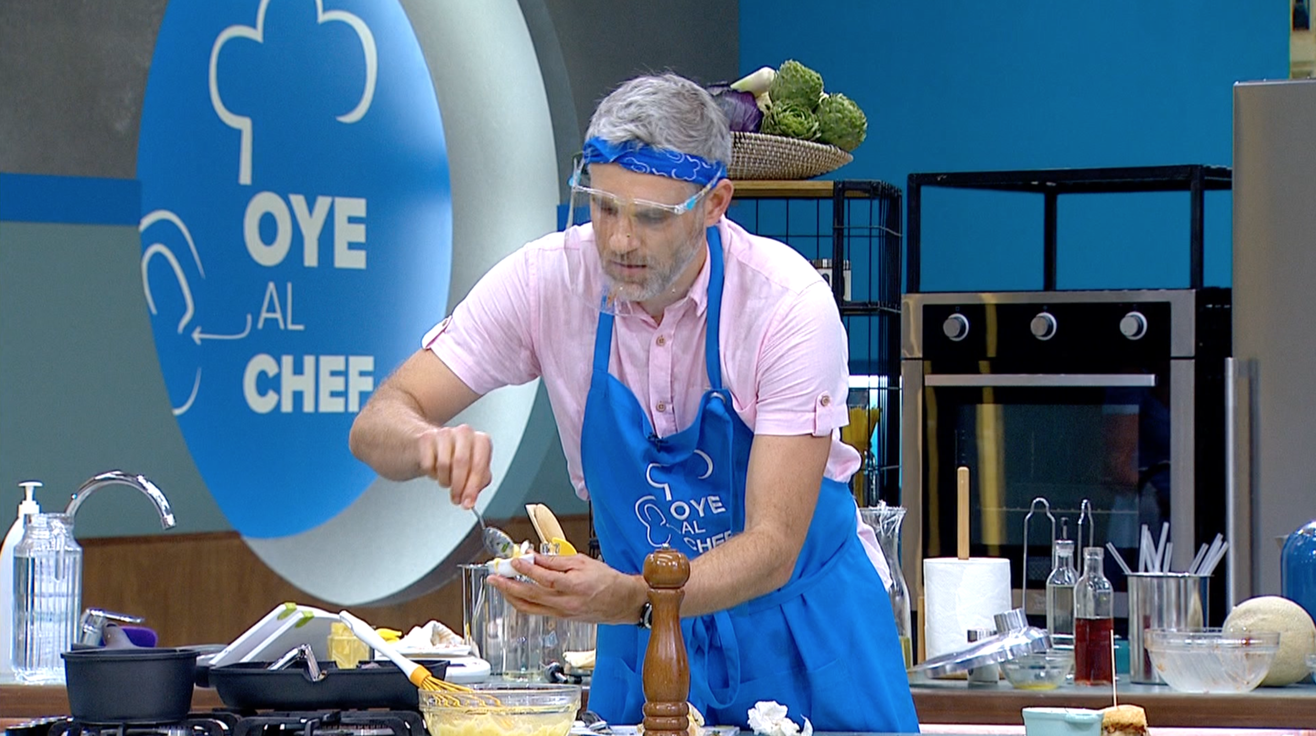 Duelo Futbolero: Manuel de Tezanos y Gonzalo Fouillioux se enfrentarán este jueves en “Oye al Chef”