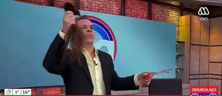 Defensa de Viñuela aseguró que camarógrafo aceptó pago de $350 mil tras corte de pelo en vivo