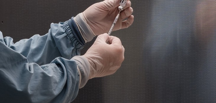 Logística, traslado y distribución: así será el proceso de vacunación contra el COVID-19 en Chile