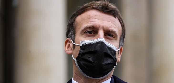 Presidente francés Emmanuel Macron dio positivo a coronavirus: continuará trabajando a distancia