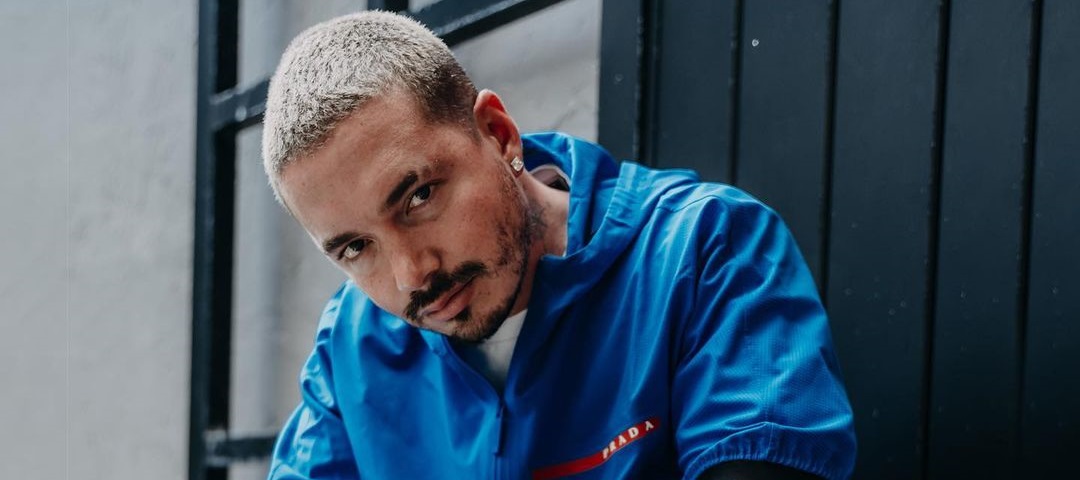 J Balvin pidió oración por su madre: contó que se sometió a cirugía de cabeza
