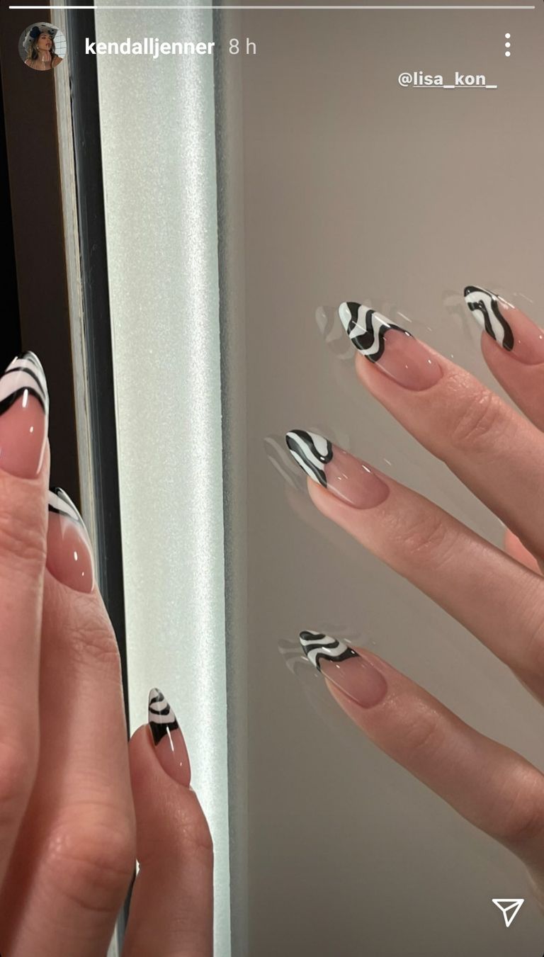 Un giro a lo clásico: Kendall Jenner y su diseño de manicure que será tendencia en 2021