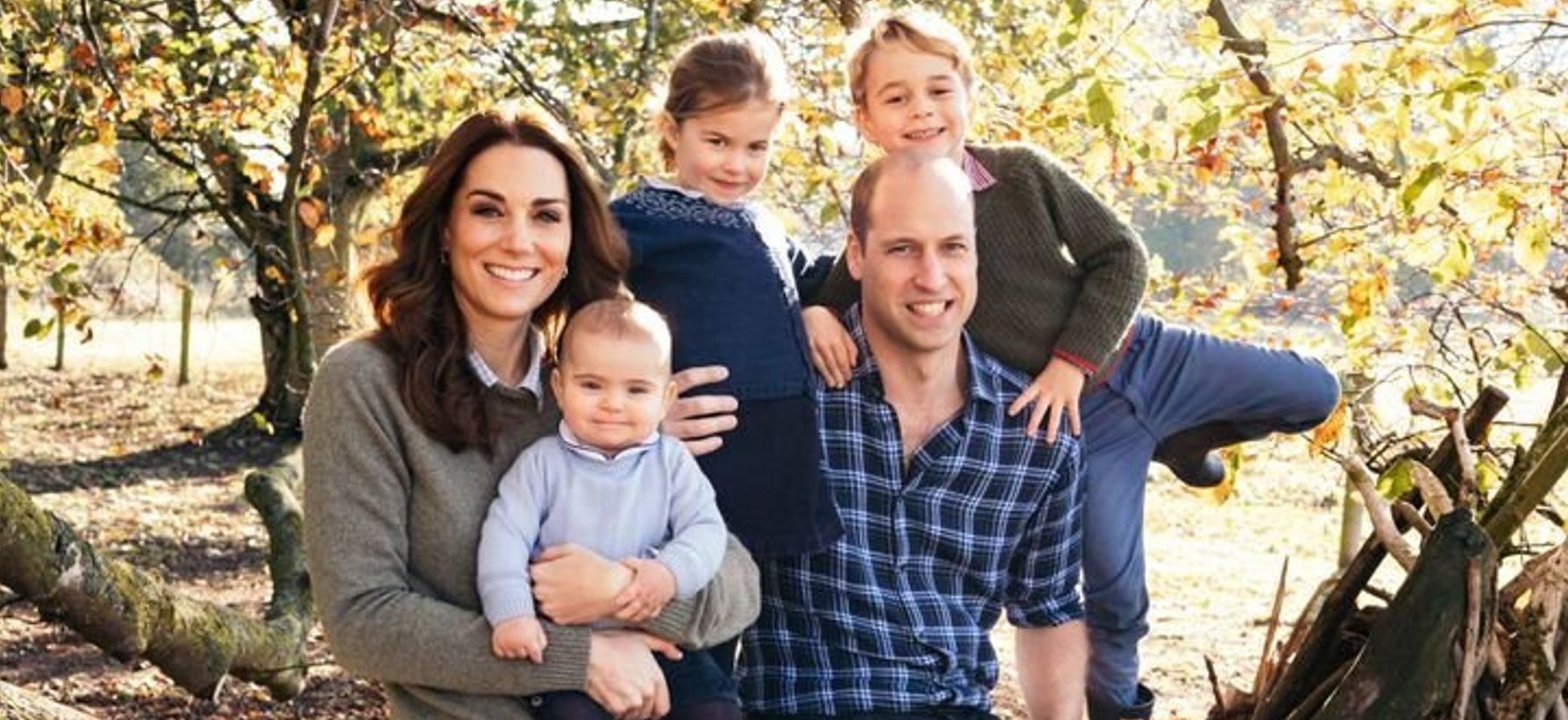 William y Kate publicaron nueva postal familiar navideña: príncipe Louis se robó la atención