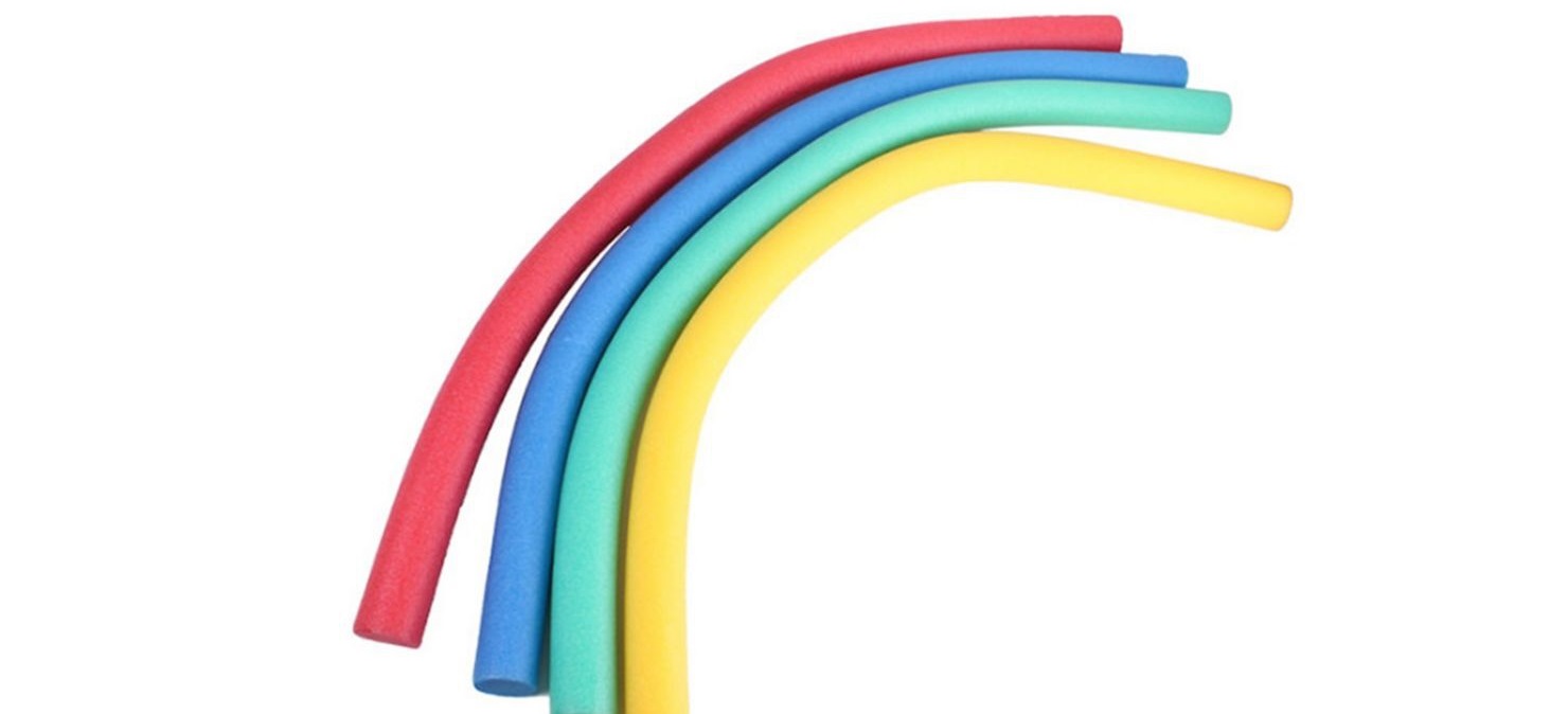 El adorno navideño hecho con un flotador que es viral: es más sencillo de lo que parece