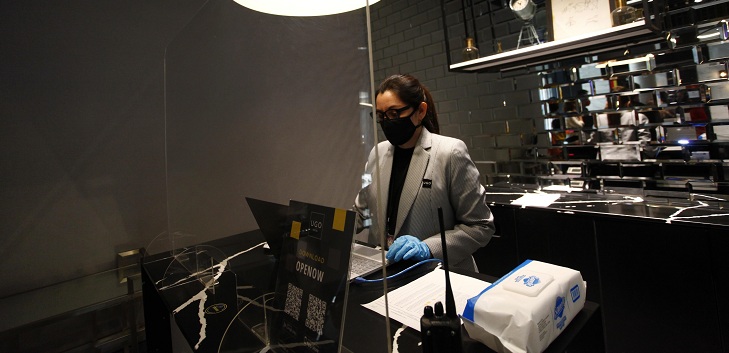 Federación de turismo alzó la voz tras dichos de Paris y viajes al sur de Chile: 