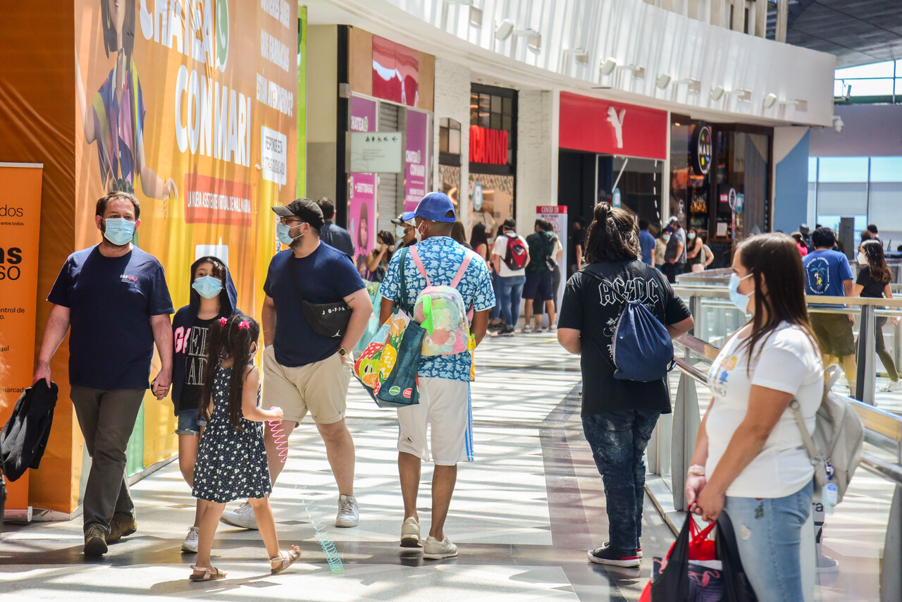 Minsal confirma 1.498 casos nuevos de COVID-19: solo tres regiones disminuyeron sus contagios