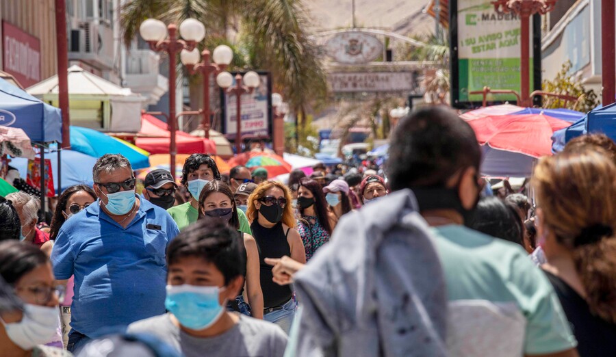 Minsal informó 2.395 nuevos casos de COVID-19: RM, Maule y Biobío lideran contagios diarios