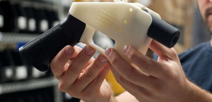 Diputados UDI presentaron proyecto que busca sancionar fabricación de armas en impresoras 3D