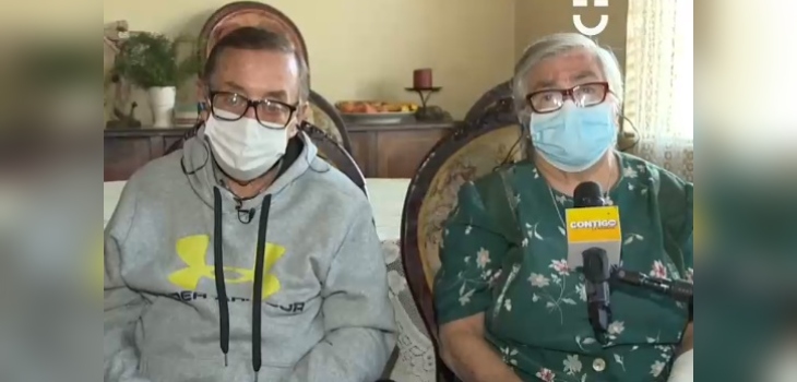 Pareja de adultos mayores sufrió violento asalto en Puente Alto: les robaron su pensión y primer 10%