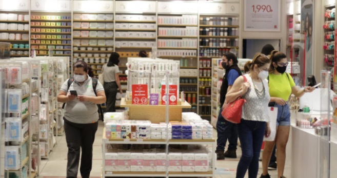 25 de diciembre y 1 de enero son feriados irrenunciables: empresas que no cumplan serán multadas