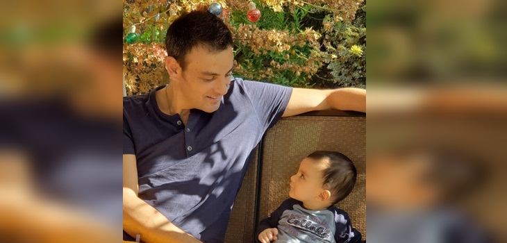 Gonzalo Ramírez subió tierna postal junto a su pequeño hijo y evidenció el gran parecido entre ambos