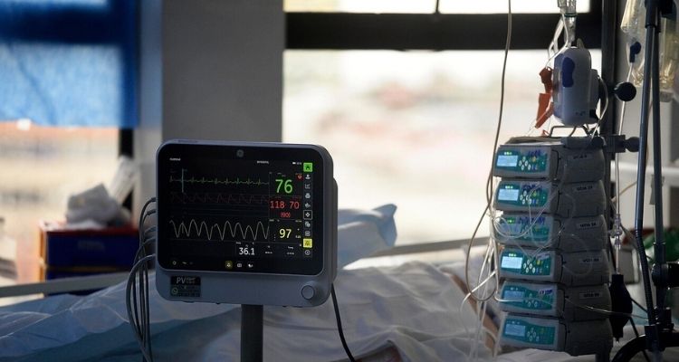 50 familiares se despidieron de abuela que murió por COVID tras autorización de hospital de Arauco