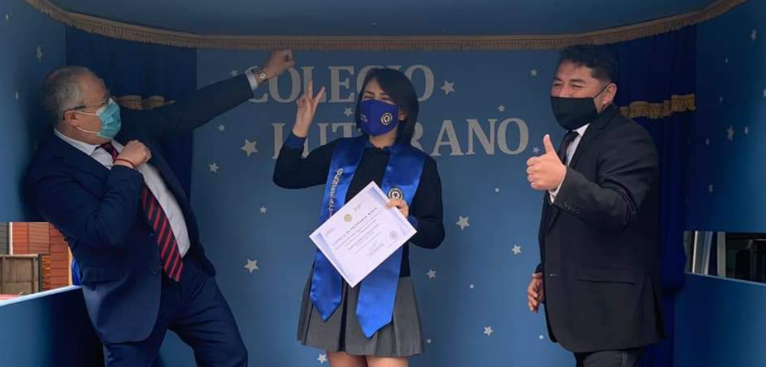 Evento imperdible: colegio de Punta Arenas organizó licenciatura en las casas de sus alumnos