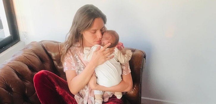 Tiene más de un año: María Gracia Omegna mostró con sencilla postal cuánto ha crecido su hija Anka