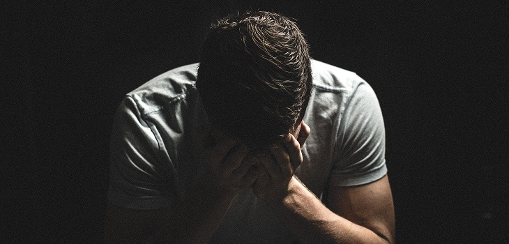 ¿Piensas siempre lo peor? 3 sencillos consejos para dejar de hacerlo y recuperar la calma