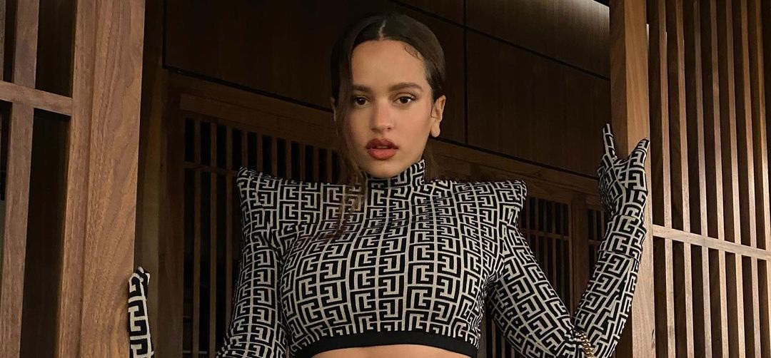 Rosalía y su lujoso look que puedes imitar por mucho menos dinero: es ideal para otoño/invierno