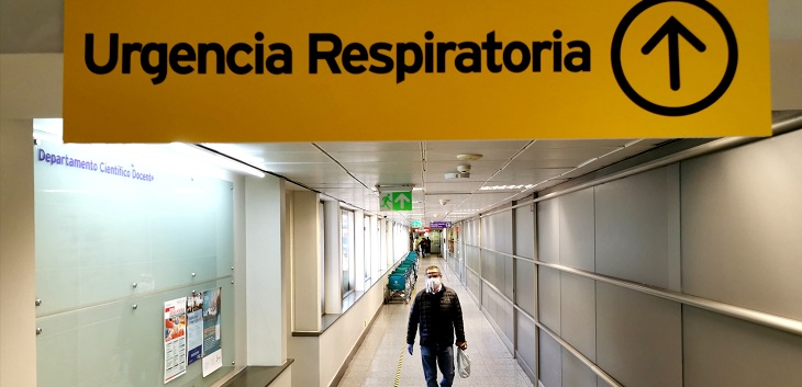 Gobierno exige a clínicas privadas aumentar en 110 sus camas UCI al 1 de febrero