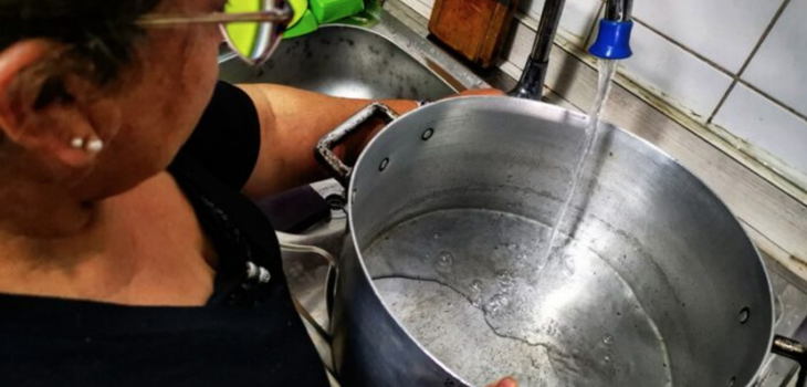 Conoce las 38 comunas donde se podría cortar el suministro de agua en la región Metropolitana