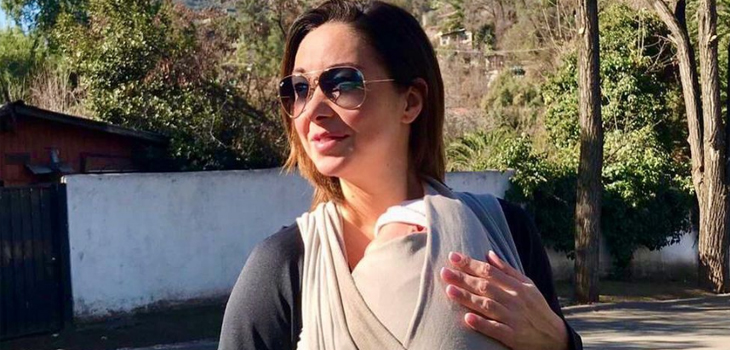 Blanquita Nieves celebró un año y medio de maternidad con hermosa foto amamantando a su hija