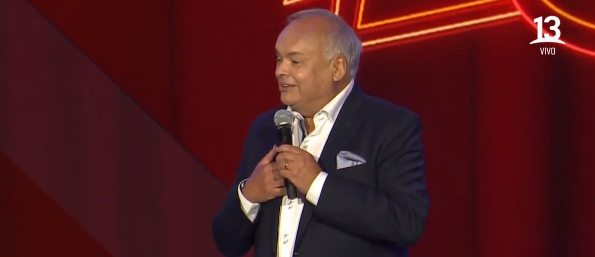 Televidentes en picada contra Álvaro Salas tras chistes 'racistas' en Festival de Las Condes