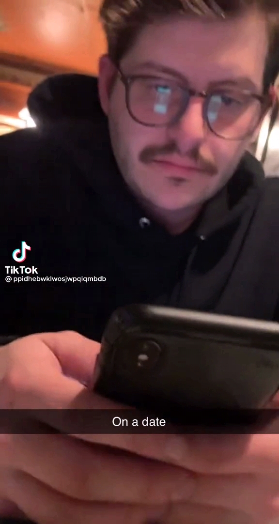 Joven decide irse en cita y se vuelve viral