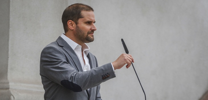 Frente amplio acusa al Gobierno de intervencionismo tras dichos de Bellolio contra Boric