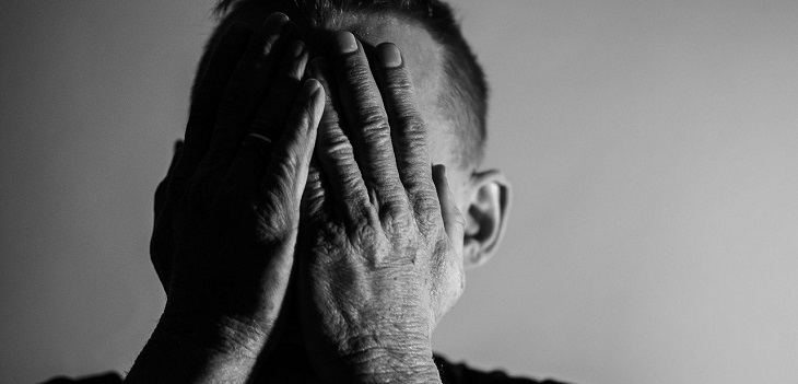 Los síntomas que persisten en recuperados de COVID-19 a meses de tener el alta médica