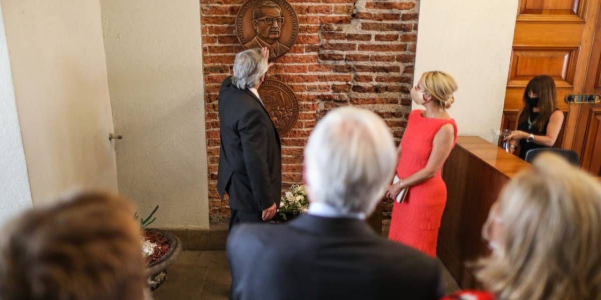 Pese a que el Gobierno no quería: Alberto Fernández homenajeó a Salvador Allende en La Moneda