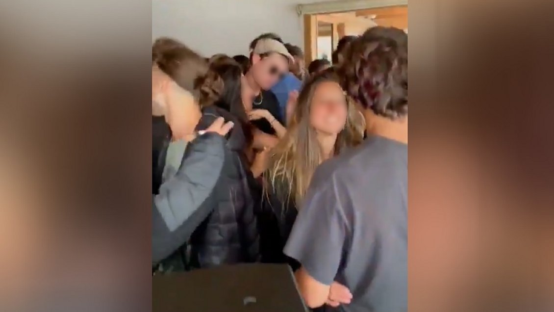 Seremi de Salud denunció a 20 jóvenes por obstrucción a la investigación de fiestas en Cachagua