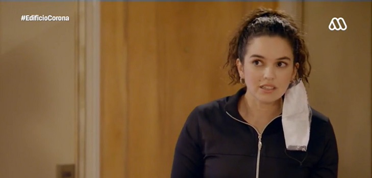 Televidentes bromean con insólita relación entre temblor y escena de Maca y Rubí en Edificio Corona