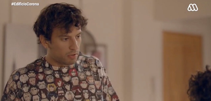 Causó furor: particular detalle en polera de Max Salgado encantó a televidentes de 