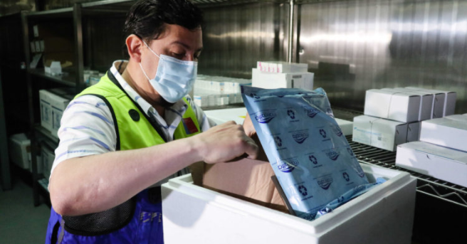 Incertidumbre por vacunas Pfizer: Minsal confirma que no hay certeza sobre llegada del próximo envío