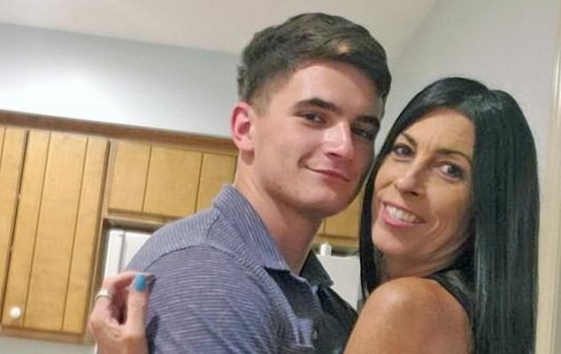 Sharon Hawkins y Perry Hopstein