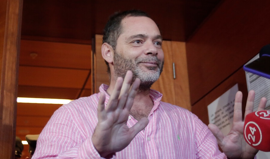 Detienen a abogado Cristián Rosselot por violencia intrafamiliar: habría intentado ahorcar a pareja