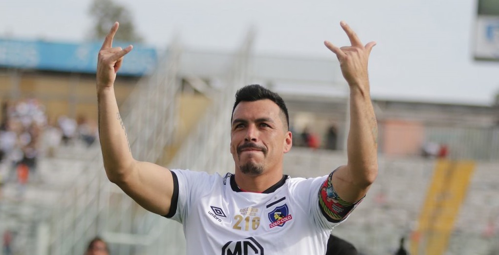 Club de Primera División estaría negociando con Matías Rodríguez, Beausejour, Valdivia y Paredes