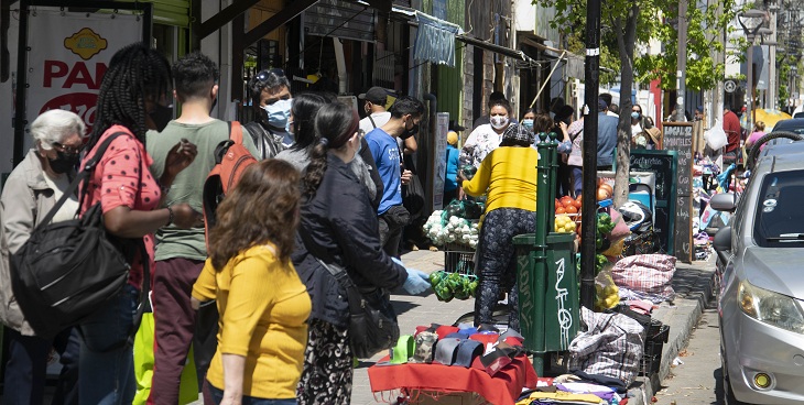 Minsal reporta menos de 3 mil contagios diarios de COVID-19 y aumento de camas UCI disponibles